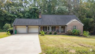 121 E Brookwood Lane, Cowpens, SC 29330