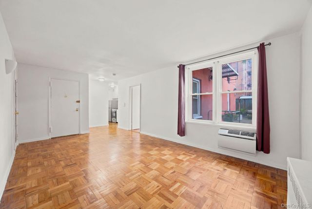 50-22 40th Street 1A, Sunnyside, NY 11104