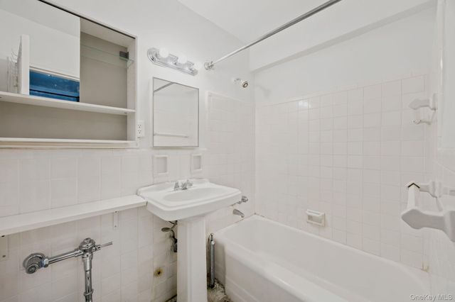50-22 40th Street 1A, Sunnyside, NY 11104