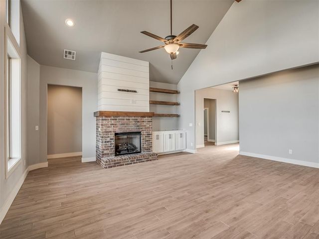 16277 Silver Spring Drive, Choctaw, OK 73020