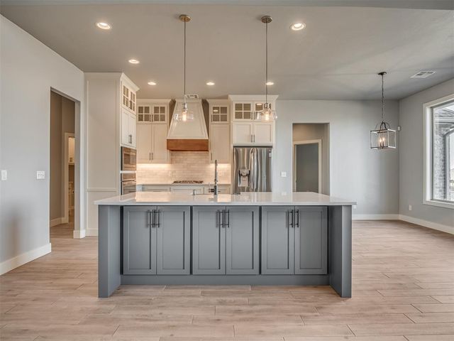 16277 Silver Spring Drive, Choctaw, OK 73020