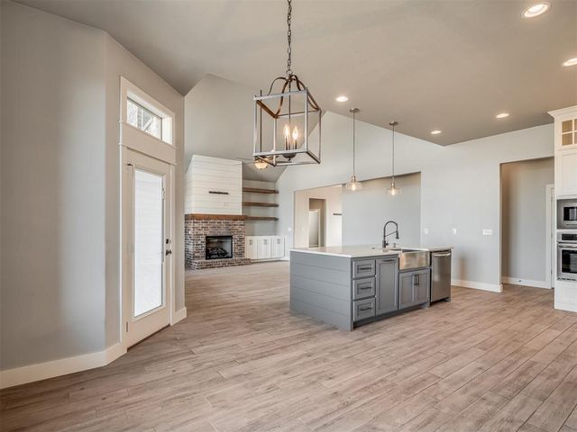 16277 Silver Spring Drive, Choctaw, OK 73020