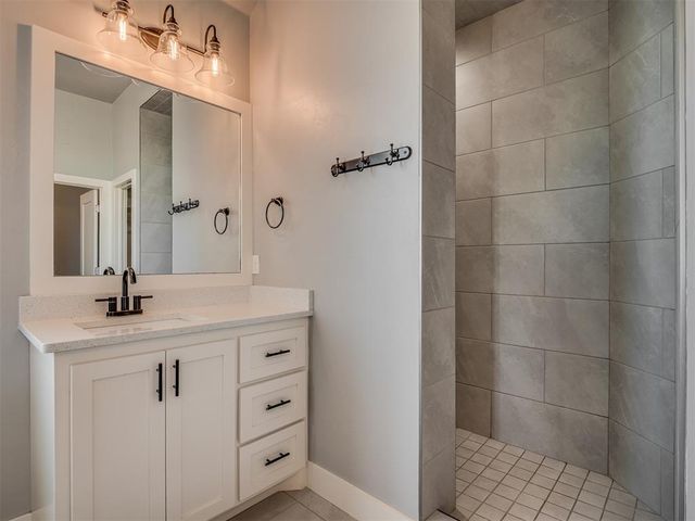 16277 Silver Spring Drive, Choctaw, OK 73020