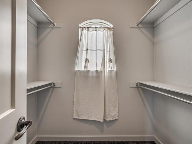 16277 Silver Spring Drive, Choctaw, OK 73020