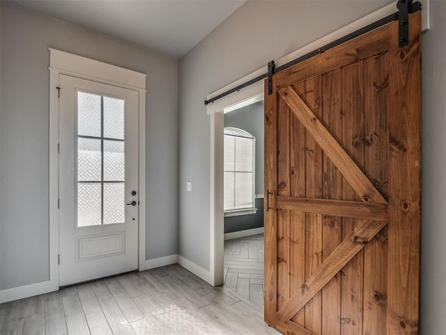 16277 Silver Spring Drive, Choctaw, OK 73020