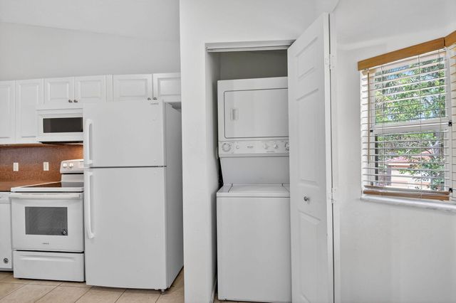 3790 N Jog Road 203, West Palm Beach, FL 33411