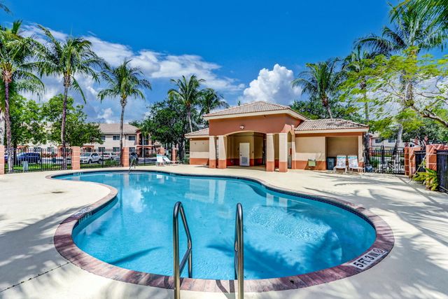 3790 N Jog Road 203, West Palm Beach, FL 33411