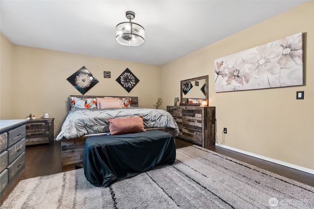 21504 107th Avenue E, Graham, WA 98338