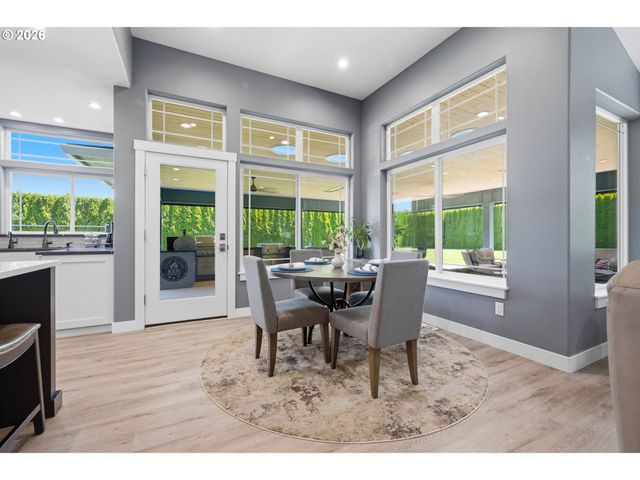 12109 Ne 133RD Ct, Brush Prairie, WA 98606