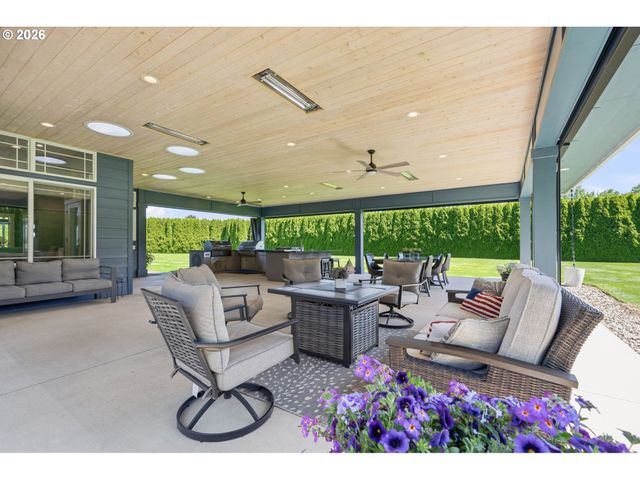 12109 Ne 133RD Ct, Brush Prairie, WA 98606