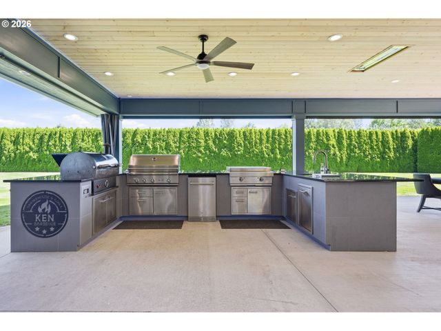12109 Ne 133RD Ct, Brush Prairie, WA 98606