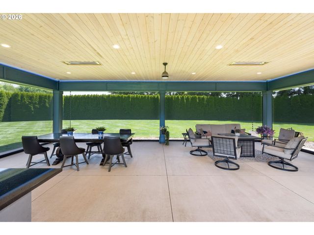 12109 Ne 133RD Ct, Brush Prairie, WA 98606