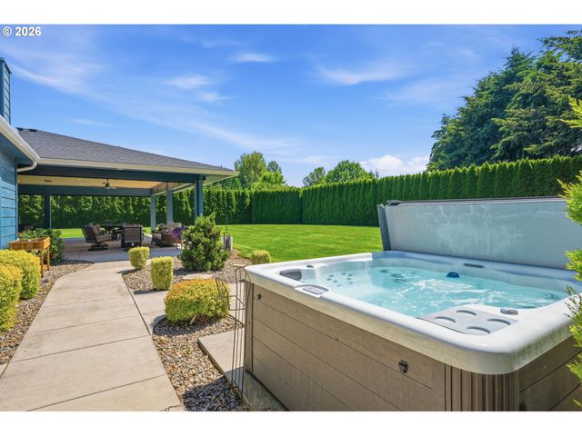 12109 Ne 133RD Ct, Brush Prairie, WA 98606