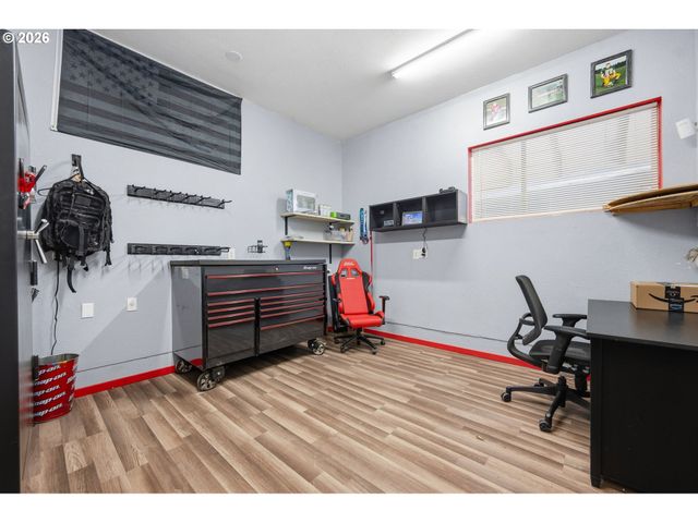 12109 Ne 133RD Ct, Brush Prairie, WA 98606