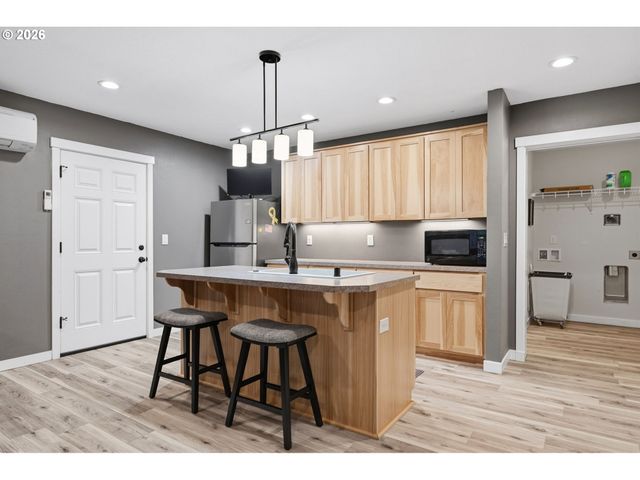 12109 Ne 133RD Ct, Brush Prairie, WA 98606