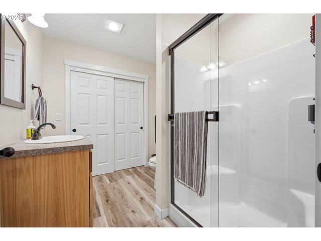 12109 Ne 133RD Ct, Brush Prairie, WA 98606