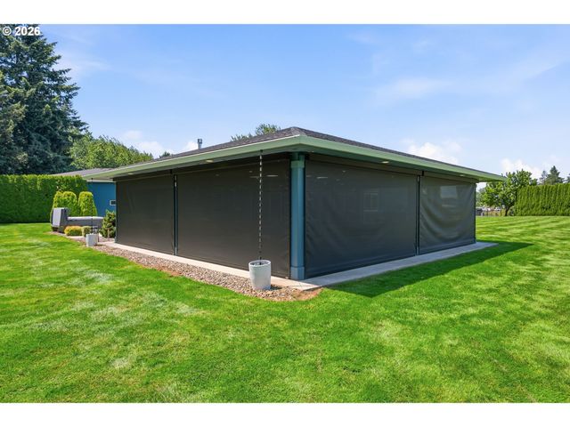 12109 Ne 133RD Ct, Brush Prairie, WA 98606