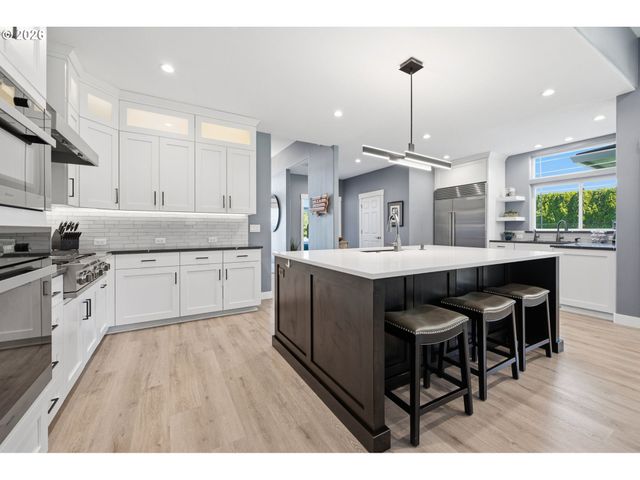 12109 Ne 133RD Ct, Brush Prairie, WA 98606