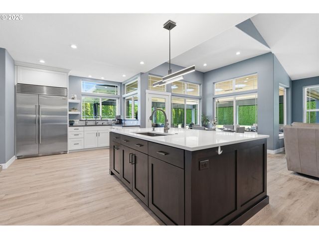12109 Ne 133RD Ct, Brush Prairie, WA 98606