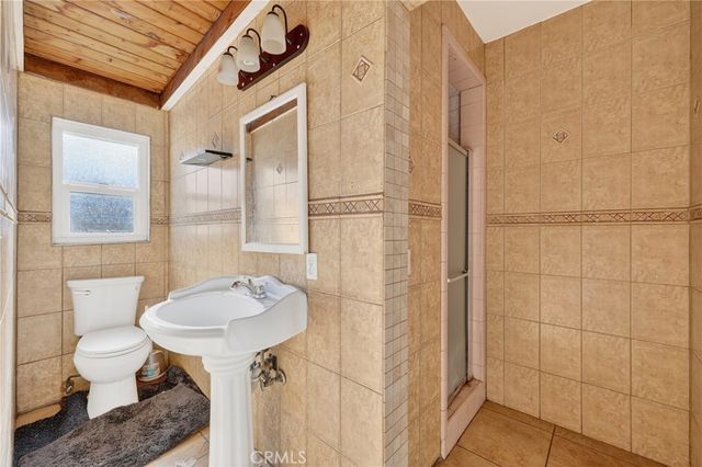 1737 N Lugo Avenue, San Bernardino, CA 92404