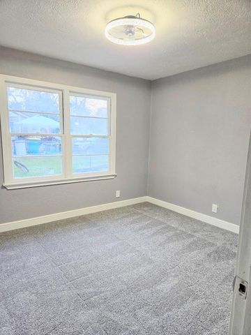 1103 W Camp Circle, La Marque, TX 77568