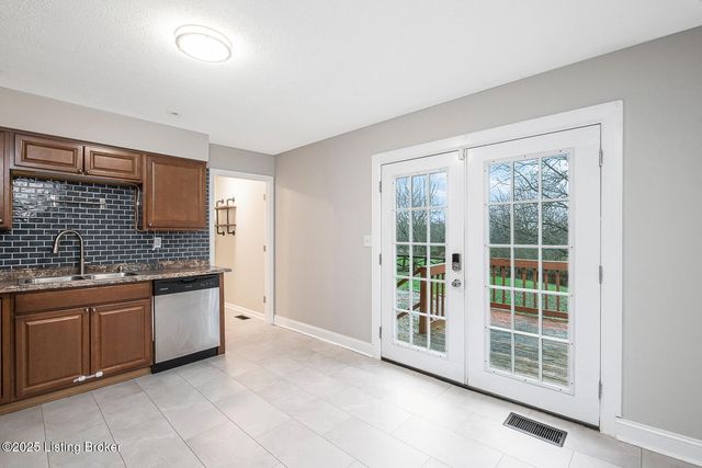 2649 Lake Jericho Rd, Smithfield, KY 40068