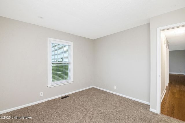 2649 Lake Jericho Rd, Smithfield, KY 40068