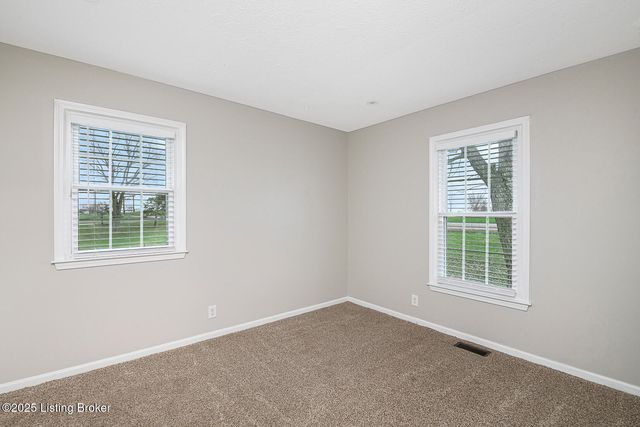 2649 Lake Jericho Rd, Smithfield, KY 40068