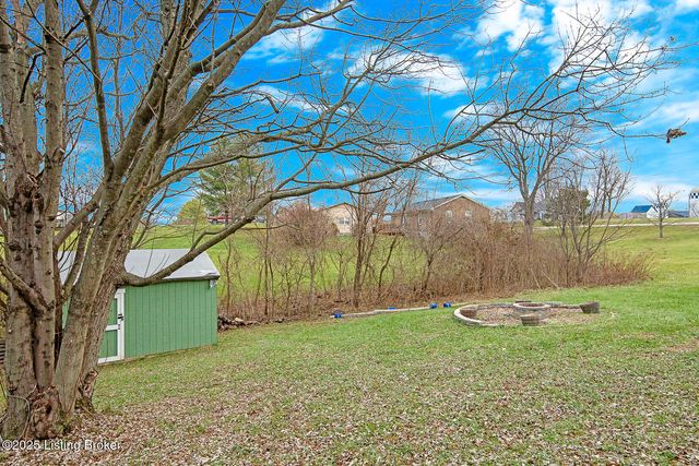 2649 Lake Jericho Rd, Smithfield, KY 40068