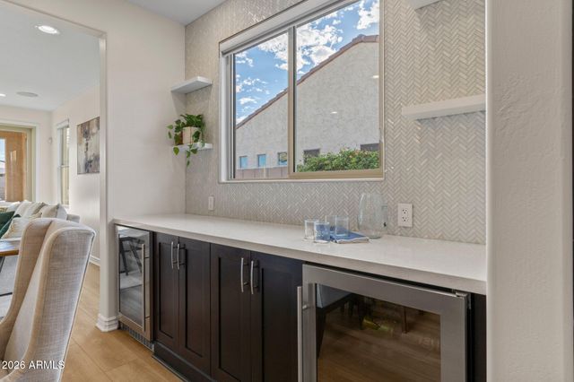 609 E PASARO Drive, Phoenix, AZ 85085