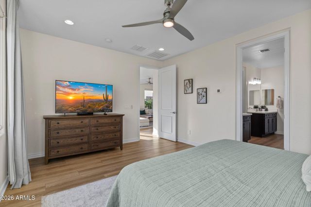 609 E PASARO Drive, Phoenix, AZ 85085