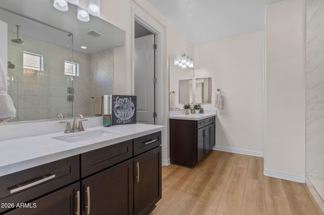 609 E PASARO Drive, Phoenix, AZ 85085