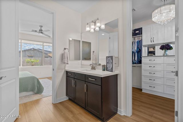 609 E PASARO Drive, Phoenix, AZ 85085