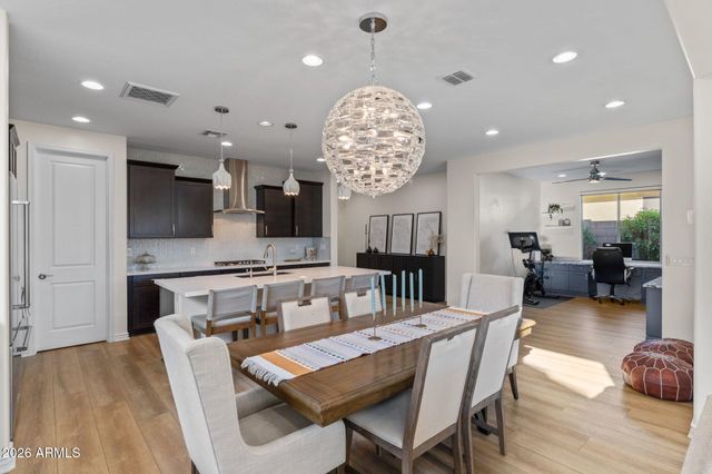 609 E PASARO Drive, Phoenix, AZ 85085