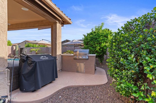 609 E PASARO Drive, Phoenix, AZ 85085