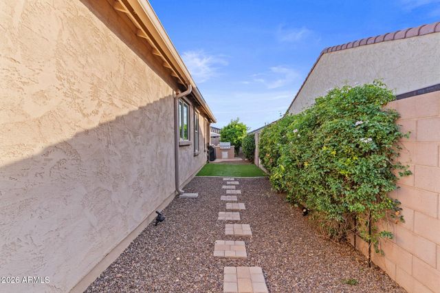 609 E PASARO Drive, Phoenix, AZ 85085