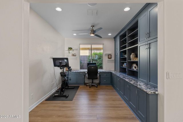 609 E PASARO Drive, Phoenix, AZ 85085