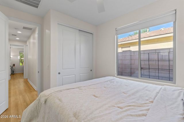 609 E PASARO Drive, Phoenix, AZ 85085