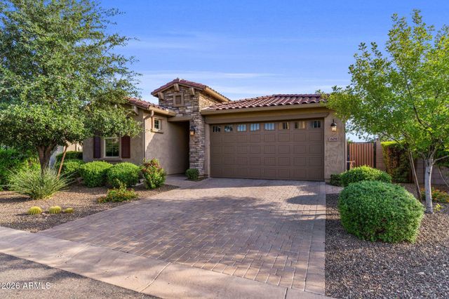 609 E PASARO Drive, Phoenix, AZ 85085
