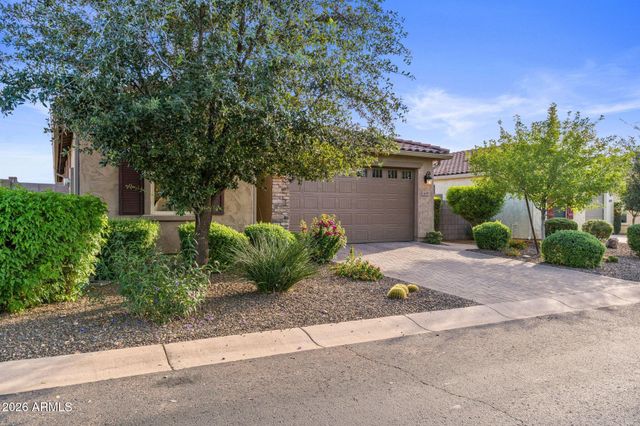 609 E PASARO Drive, Phoenix, AZ 85085