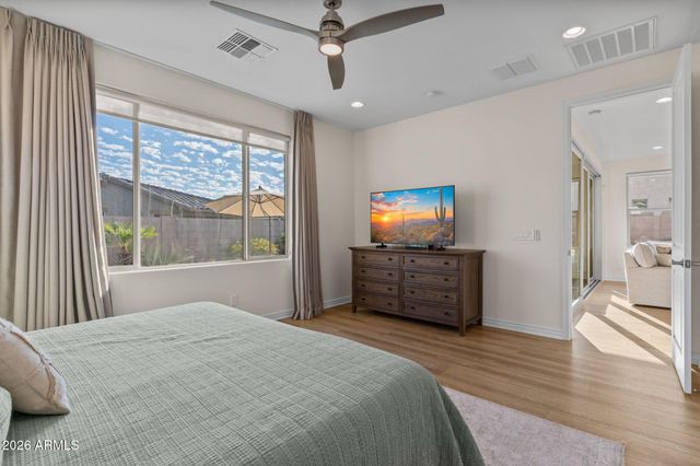 609 E PASARO Drive, Phoenix, AZ 85085