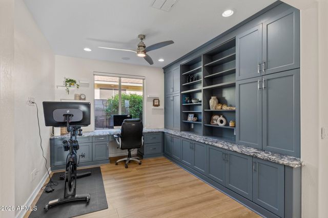 609 E PASARO Drive, Phoenix, AZ 85085