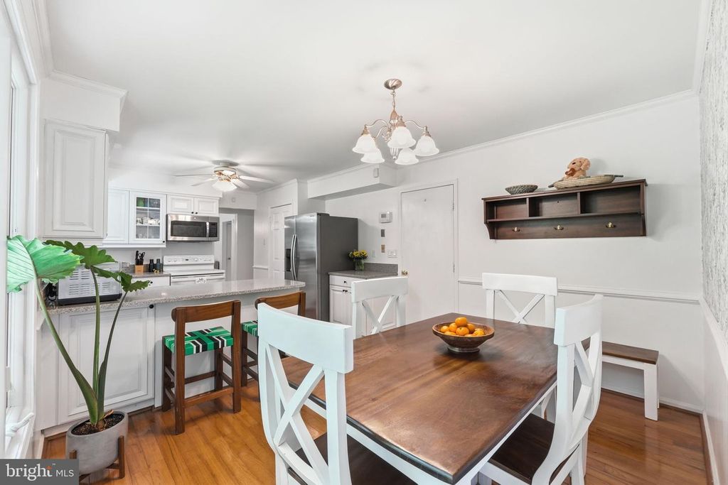 Image 18 of property listing at 2213 AVENTURINE WAY, Silver Spring, MD 20904