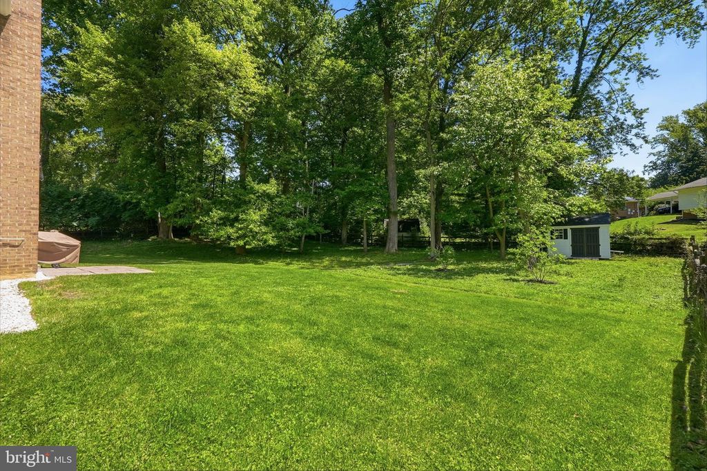 Image 48 of property listing at 2213 AVENTURINE WAY, Silver Spring, MD 20904