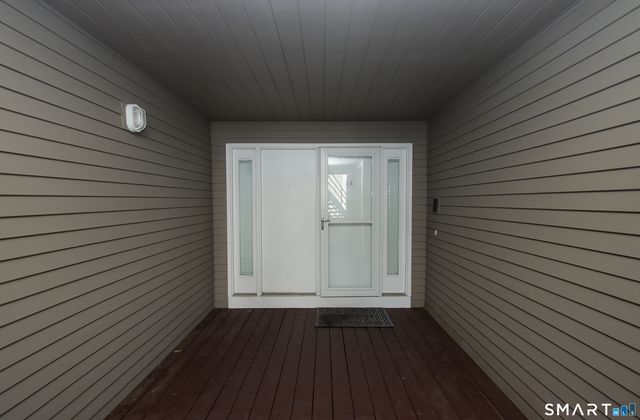 14 Harbour Close, New Haven, CT 06519