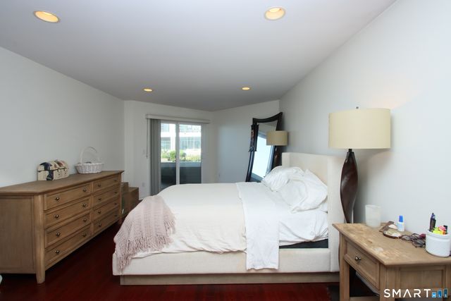 14 Harbour Close, New Haven, CT 06519