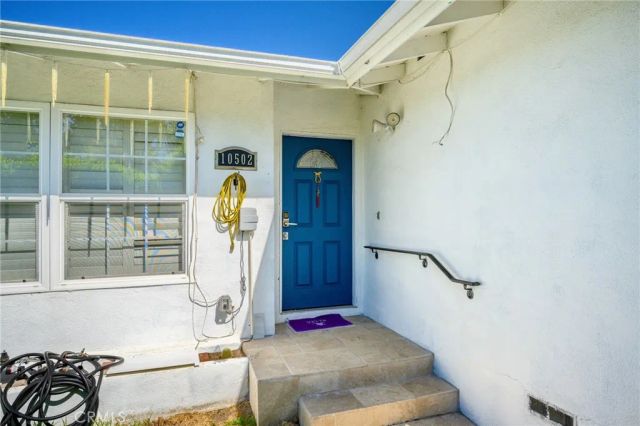 10502 Woodley Avenue, Granada Hills, CA 91344