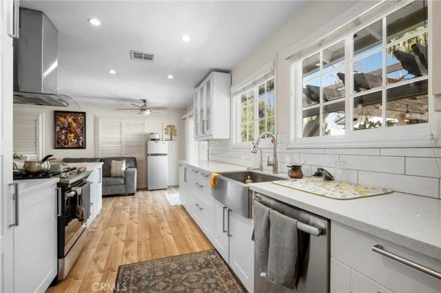 10502 Woodley Avenue, Granada Hills, CA 91344