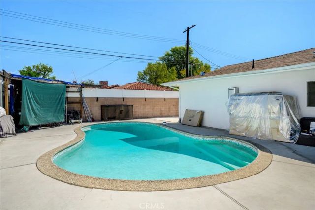 10502 Woodley Avenue, Granada Hills, CA 91344