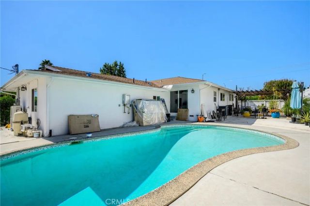 10502 Woodley Avenue, Granada Hills, CA 91344